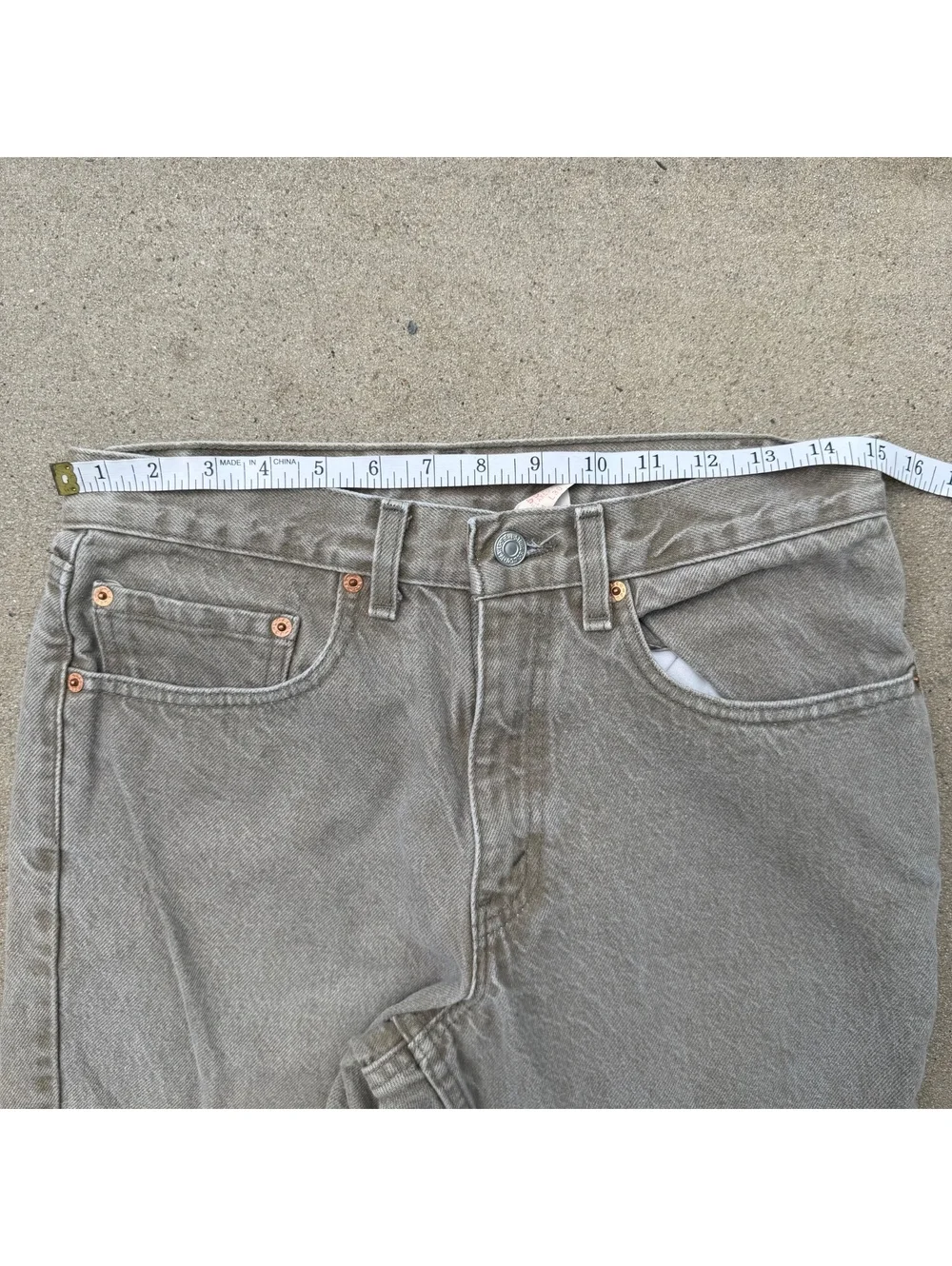 Vintage Levi's 550 Jeans Men 31x30 Relaxed Fit Gray Denim Casual Made in U.S.A